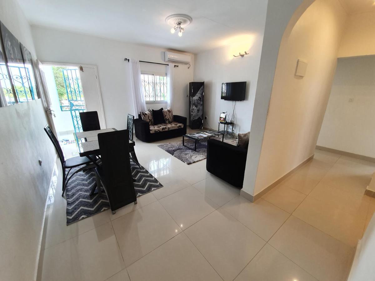 Appartement Makepe Bm 2 Дуала Екстериор снимка